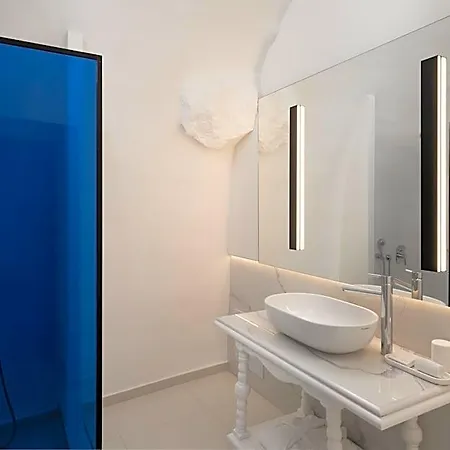Villaki 4*